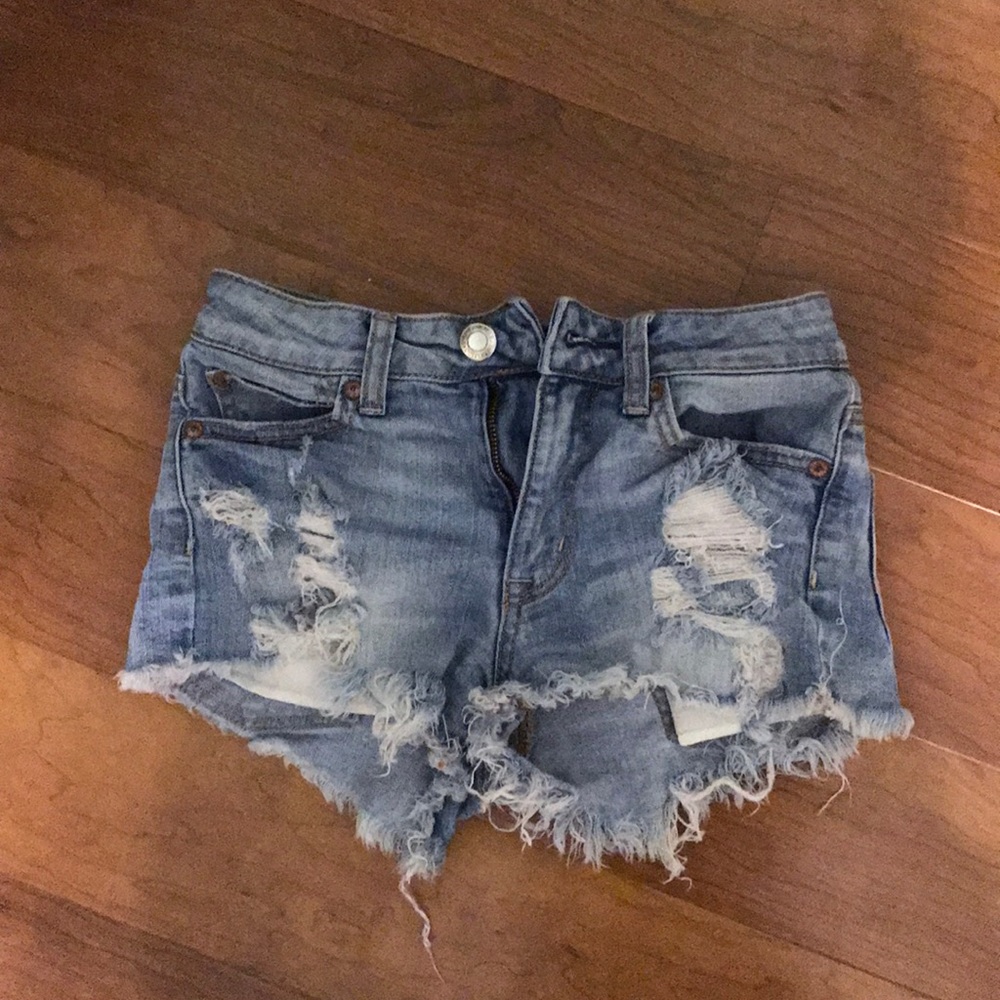 Light-wash denim shorts